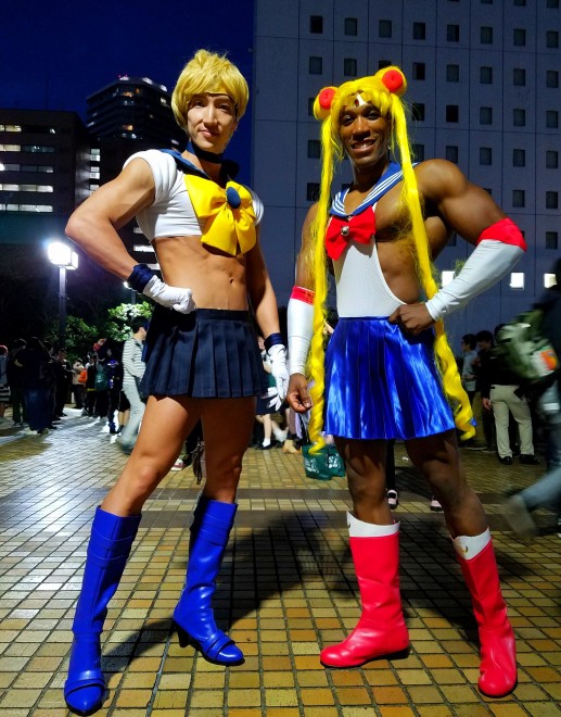 筋肉美 を競う マッスルウォーズ 勃発 コスプレ筋肉紳士が語る 筋トレが日本を救う 理由とは Oricon News