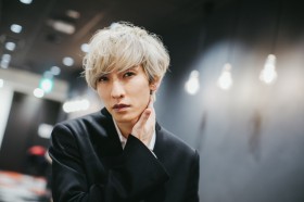 DJ�̕ꂩ��󂯂��p�ˋ���@KEITA�̃��[�c�u�u���b�N�~���[�W�b�N�v3�I�{��