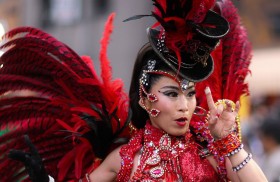 �p�b�P�[�W�f�U�C�i�[�ƃ_���T�[�̗��ւŊ���@�b�������ꂽ�g�����т�h�u���̈ߑ��𒅂ėx���悤�ɂȂ肽���v