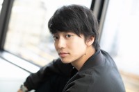 �ɓ������Y�̂قƂ΂���g���U�[���h�@�����Ċ������Ă����A����𒴂��郍�}��