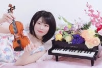 �u���Ȃ��̖��ɐ��܂�čK���v�x�b�h�̏�ŉ��t����c�a�C�̏����x�����Ƃ��J�Ɖ��y