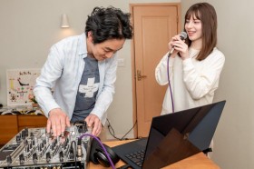 �����������H�@�B�I���`�̕���DJ�ɕϐg�I���������Ԃ��I�V�����ɉ��o���āg�J�b�R�C�C���h��