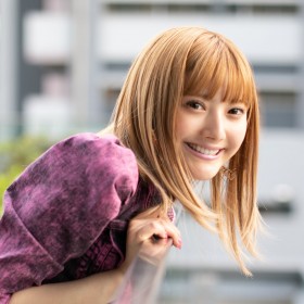 �wM�x�A�����Œ��ڂ̈��Ă����A�u���ł����́H�v�Ƃ����s���𕢂��܂�