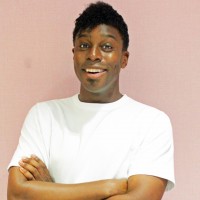 �p��bCM���b��̃A�C�N�ʂ��A���{�̏΂��ɓ��ꂽ�A�����J�l������BLM���