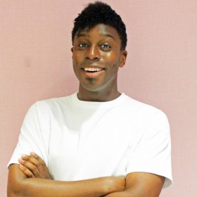 �p��bCM���b��̃A�C�N�ʂ��A���{�̏΂��ɓ��ꂽ�A�����J�l������BLM���