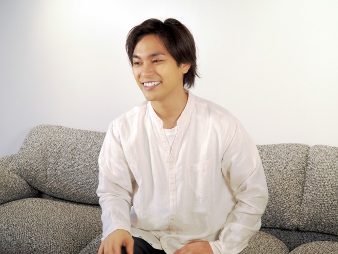 【新品】 柳楽優弥　やぎらくん 柳楽優弥「やぎら本」自然体な表紙&裏表紙が公開！｜シネマトゥデイ