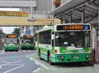 �g�ˋ�N���[���h�ɂ��B�R�Ƃ����ԓx������s�c�o�X�̑Ή��ɔ����u�Θb�s�\�ȑ��݂͑z���ȏ�ɑ����v