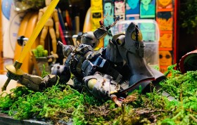 �C�����Ǎ��̋R�m�E�M�����́g�Ŋ��̒�R�h��\�� �u���̍΂ɂȂ��āA�킢�ׂ̍����`�ʂɋC�Â����Ƃ�����v