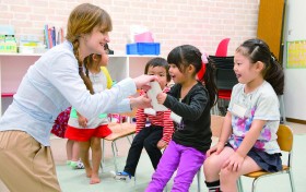 �����p�ꋳ��͖{���ɕK�v�H �v�l�͒ǂ����Ȃ��g�Z�~�����K���h�Ɓg�o�C�����K���h�̕����ꓹ