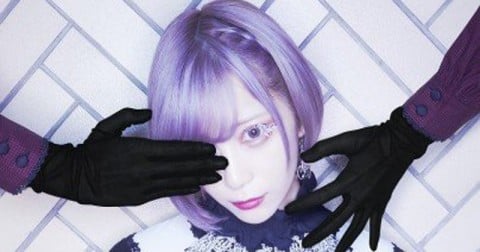 ”自分とは何か”というテーマに歌で向き合い続けるシンガー・ReoNa 「新曲は『シャドーハウス』が開いてくれた新しい扉」