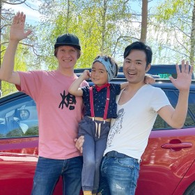 �u�g�v�v�i�ӂ��Ӂj�h�����ʂȂ��Ƃ͉����Ȃ��v�㗝��o�Y�ő��q�����������j��2�l��SNS�Ŏq��Ĕ��M���郏�P