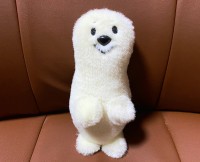 「誰だい、きみは…」“失敗”ぬいぐるみに反響、人気作家が明かす“謎の生き物”誕生秘話