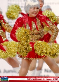 �u90�΂ł��x�肽���v���{�ŔN���̃`�A���[�_�[���̌�����g���U�����Ŋy���ސl���h