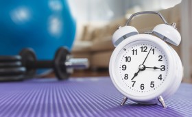 �؃g�����s�����Ԃƌ��ʓI�Ȏ��ԑсi���E���E��j�y�v����������؃g���z