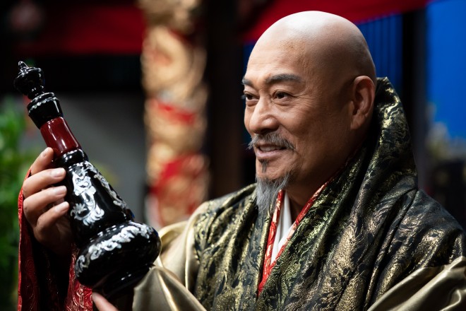 �w���q�a��13�l�x�ɏo�����鏼�����iC�jNHK