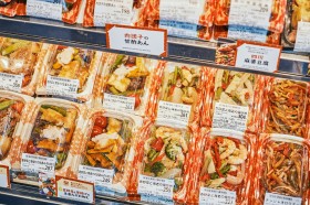 ���H�X�A�h���b�O�X�g�A�A���H��Ёc�R���i�����ŕٓ��ƊE�ɐL���A�ٓ��E�y�ؐ��X�͂ǂ������c��H