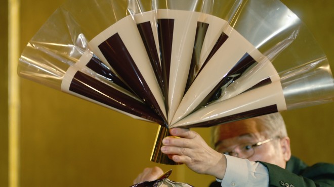 �p�b�P�[�W�ύX��`���铮��u�V���E�G�b�Z���A�f�����v���