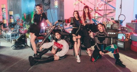 ITZYインタビュー【前編】 和気あいあいの自己分析＆メンバー紹介 初M