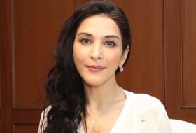 �푈�ǎ��������T�w���E���[�Y�A�E�N���C�i�ƃ��V�A�Ɏv���d�ˁu�c�����ւ�Ȃ������v�ꂵ�ݖ�����