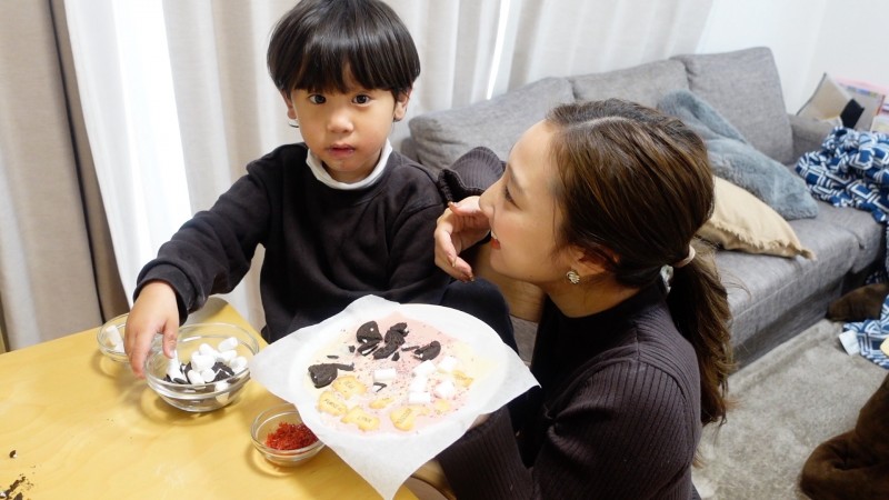 発達障害の息子との日常をsnsで発信する母の願い 様々な意見届くけど 息子と2人で輝ける場所にしたい Oricon News