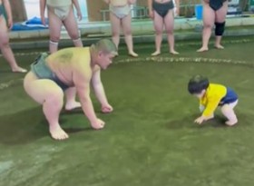 1�ˎ��́g���o�f�r���[�h��400���Đ��A���{��̂��Z�����𑊎�Ɍ����ȏ������Ŕ��芅�сu�D�������E�v