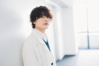 崎山つばささん直筆サイン入りチェキ | ORICON NEWS