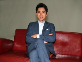 ����F���Y�A�f�r���[20���N�u�����܂ŁA�ł��������|�\�l���v�u�S�Ă̎d���Ɋ��Ӂv