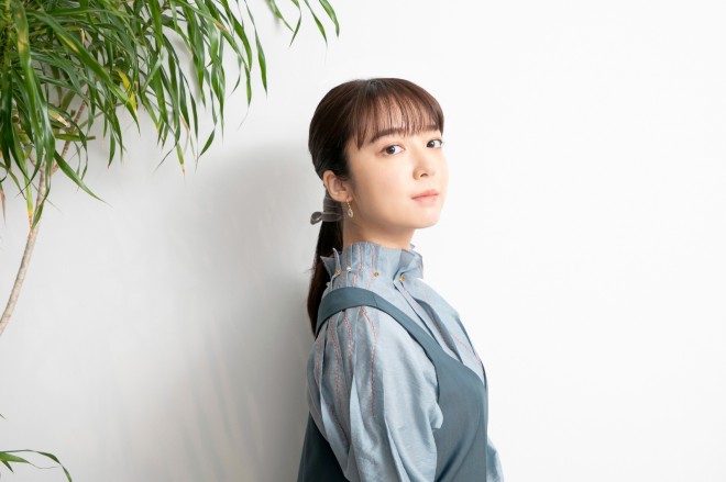 上白石萌音さん直筆サイン入りチェキ | ORICON NEWS