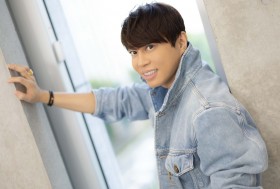 ����M�� �A���ɂ̊肢�́u�s�V�s���v�H �f�r���[26�N�u�́v�u����v�u�ؓ��v�c��Ɍ��ʂ��c���j�������������Ƃ� 