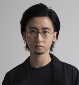 �g�����X�W�F���_�[��������҂́g�����ҁh�ł���ׂ��H �J�~���O�A�E�g������їC�^�����g�z���h�ւ̑z��