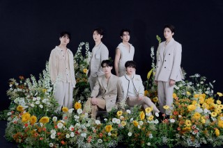 再入荷！】 ヒョング ホンソク pentagon Shalalaポラ 直筆サイン