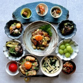 ����J���[�K�[���ᔻ����Ă��������e�𑱂��郏�P