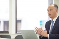 �u�g����Љ�h�����炱���A����o���҂������ł���ی����v�ی��ƊE�̉ۑ�ɒ��񂾌���s�}��