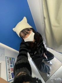 �w�ؖ��ʐ^�@�x�����q�������ɗ��s�A�g����Ȃ��h�B�e�ɐV�j�[�Y