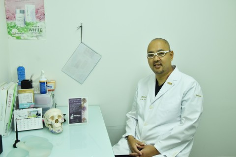 東京美容外科の統括院長・麻生泰医師