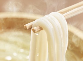 �y�ۋT���ˁz��Ԃ́w���g�����ǂ�x��100�~�ȉ��ŐH�ׂ���H �m���Ă�Ɠ�����u���z���N�[�|���v