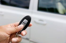 �X�}�[�g�L�[���d�r�؂�A�q�ǂ����ԓ��Ɂc�@�g���u���Ή��@���v��������y���ƊďC�z