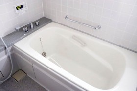 �y��|���z�z���g�͕|�������C�̔z�ǁA�E���\�N���́g�����ȊO�h�̉��ꂪ���܂��Ă��邱�Ƃ��c�v����������|���p