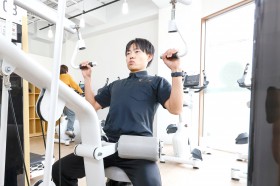 �u1��5���v�Ń��e�̌^�́g�t�O�p�`�h�����ɂ́H RIZAP�g���[�i�[���`���u�N��Ɋ֌W�Ȃ��A1�����Ō��ʂ��v