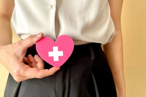 【医師に聞く】低用量ピルは「太る？」「妊娠しづらくなる？」、噂の真偽から副作用や服用制限まで回答