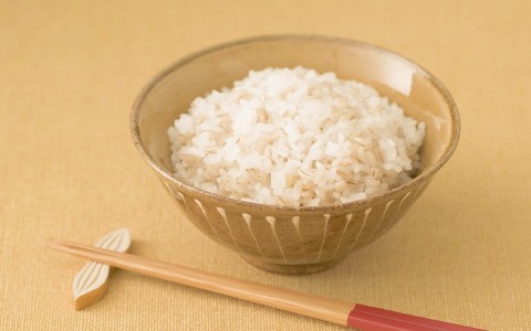 もちぷち食感がクセになる“もち麦”、ご飯に混ぜる以外におすすめの食べ方や活用レシピ