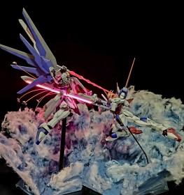 �wSEED DESTINY�x�̖��b�u�����v�K���v���Č���SNS��^�c�wSEED FREEDOM�x��q�b�g���ɂ����đO�얼�V�[����I�񂾈Ӑ}