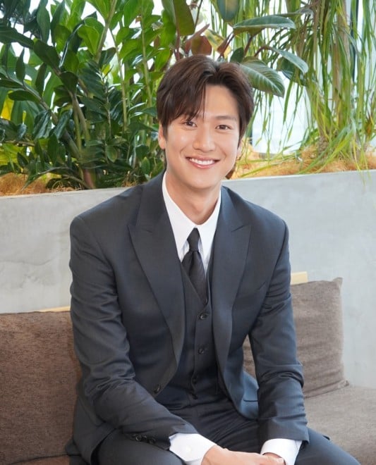 羅雲熙 宋軼ドラマ「顔新記」ダブル宣伝直筆サイン 専用ページ 梓渝 田栩宁 ドラマ「逆愛」宣伝直筆サイン BL専用ページ - メルカリ