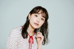 �ޏ��A�����邱�ƂŐl�X�̐S�́u�~����Ǝv���v�w������ Re:act�x�C���^�r���[