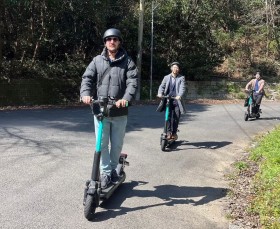 �gLUUP�h���ό��q�̓񎟌�ʂ̈ꏕ�ƂȂ邩�H ������ʂ����ނ���u�n���̈ړ����v�Ɏ��g��