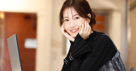 推し活の新常識!?　元HKT48朝長美桜、話題のパソコンで動画編集してみたら…「“推し”の魅力が伝わりすぎる！」