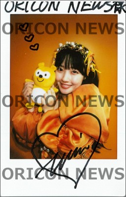 CUTIE STREET 各メンバーの直筆サインチェキ | オリコンニュース
