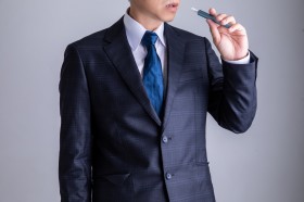 �����n�C�u���b�h&trade;�S4�F�̓�����l�i���Љ�I�{�̂̌���F�͔�����H