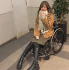 5���l��1�l��a�����u���l���v�ᔻ�̐��ł�SNS���M���郏�P