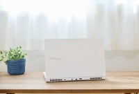 �y�ҏW�����r���[�z�V���[�Y�g���h�̃z���C�g�J���[�A�d���ɂ���ɂ��g����R�X�p���Q�Q�[�~���O�m�[�gPC�uG TUNE P5-I7G60WT-B�v�̎��@���r���[